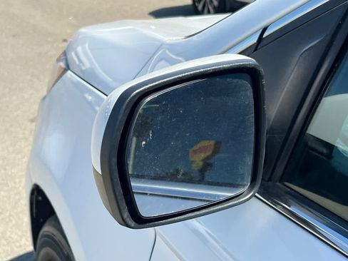 Used 2022 Ford Edge SEL image 8