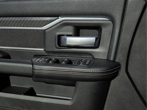 New 2026 RAM 2500 Big Horn AWD/4WD image 16
