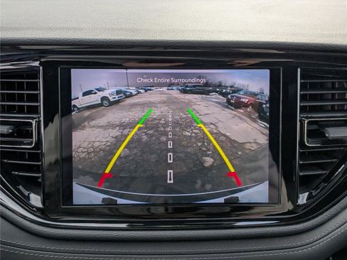 Used 2022 Dodge Durango GT image 29