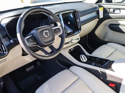 New 2026 Volvo XC40 B5 Plus w/ Protection Package Premier image 17