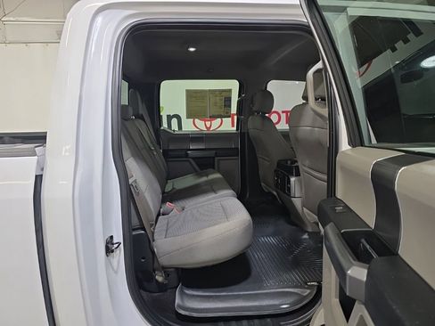 Used 2016 Ford F150 XLT w/ Equipment Group 302A Luxury image 16