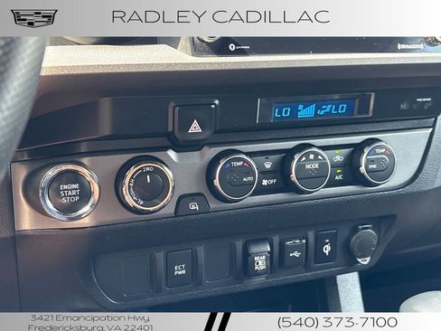 Used 2022 Toyota Tacoma TRD Off-Road image 20
