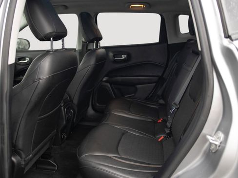 Used 2018 Jeep Compass Latitude w/ Popular Equipment Group image 15