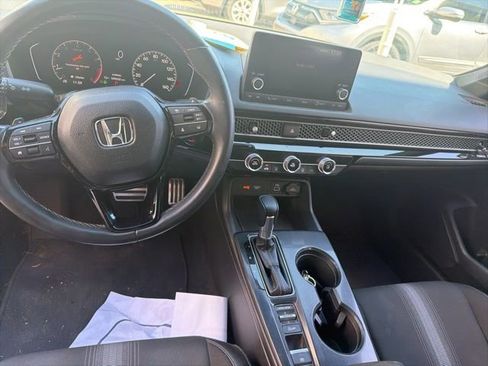 Used 2022 Honda Civic Sport image 4