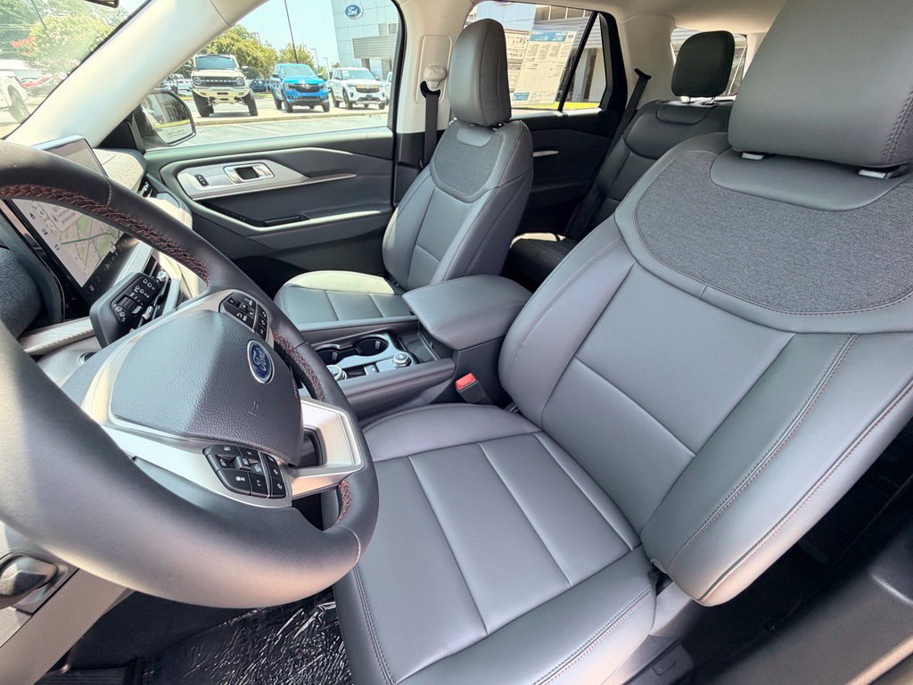 New 2026 Ford Explorer Active w/ Active Comfort Package RWD image 19