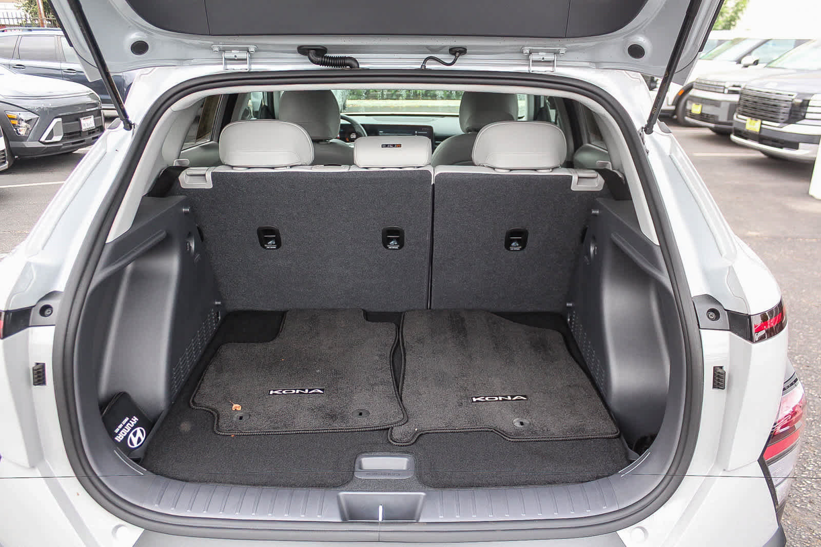Certified 2026 Hyundai Kona SEL Premium FWD image 34