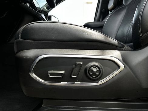 Used 2022 Jeep Wagoneer Series II AWD/4WD image 27