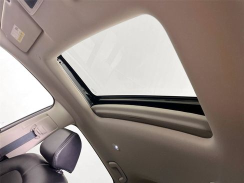 Used 2023 Honda HR-V EX-L image 17