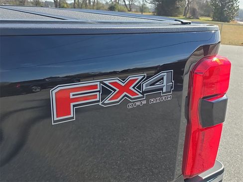 Used 2024 Ford F250 Lariat w/ Lariat Ultimate Package image 33