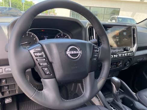 New 2026 Nissan Frontier SV w/ SV Convenience Package AWD/4WD image 13
