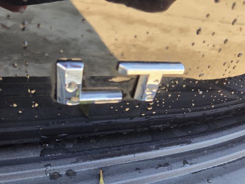 Used 2025 Chevrolet Suburban LT AWD/4WD image 19