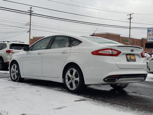Used 2016 Ford Fusion SE image 5