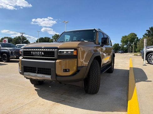 Used 2024 Toyota Land Cruiser w/ Premium Package AWD/4WD image 4