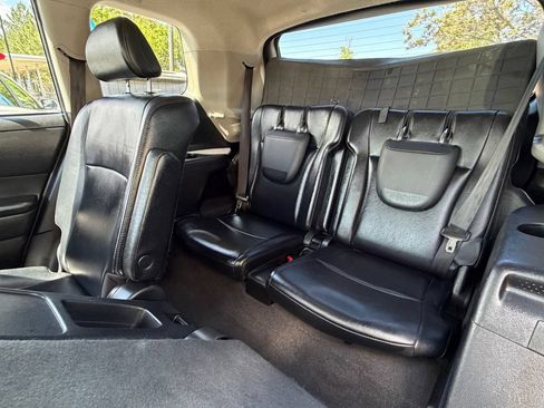 Used 2012 Toyota Highlander SE w/ Tow Pkg AWD/4WD image 12