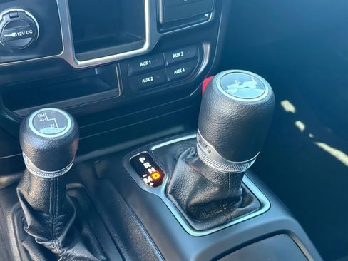 Used 2021 Jeep Wrangler Unlimited Sport image 25