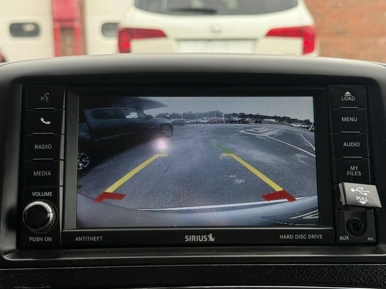 Used 2014 Chrysler Town & Country Touring w/ Trailer Tow Group FWD image 9