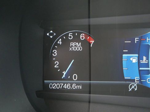 Used 2024 Ford Edge SEL w/ Convenience Package image 30