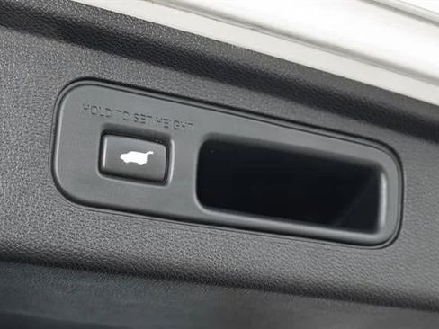 Used 2023 Honda Odyssey Elite image 45