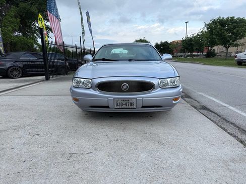 Used 2004 Buick Le Sabre Custom image 3