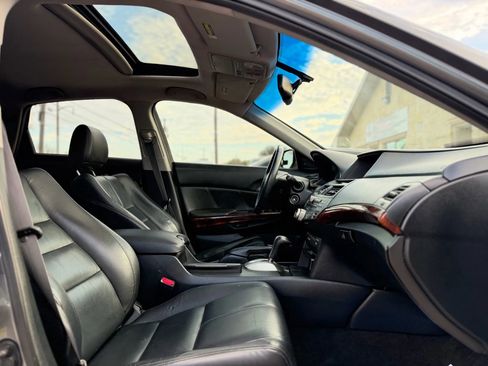 Used 2010 Honda Crosstour EX-L image 23