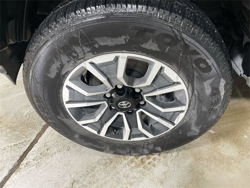 Used 2023 Toyota Tacoma TRD Sport image 10