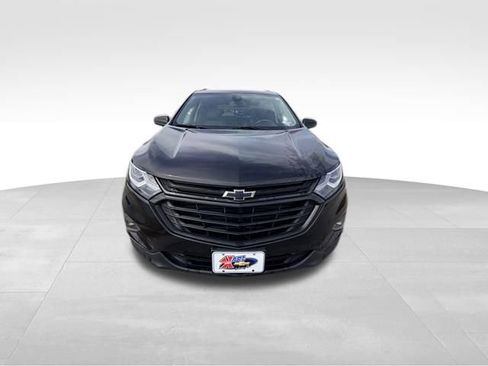 Used 2020 Chevrolet Equinox LT w/ Midnight Edition image 3