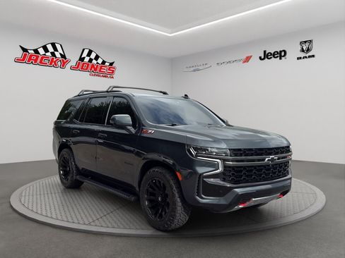 Used 2022 Chevrolet Tahoe Z71 w/ Z71 Off-Road Package AWD/4WD image 12