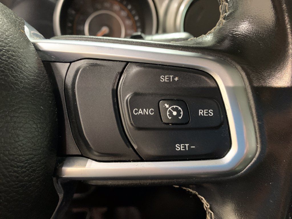 Used 2021 Jeep Wrangler Unlimited Sahara w/ Uconnect 4C Nav & Sound Group AWD/4WD image 22