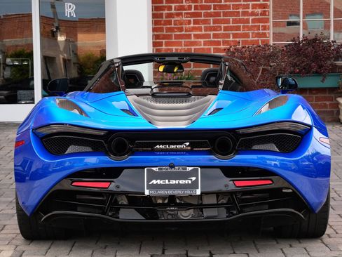 Used 2022 McLaren 720S Luxury RWD image 5