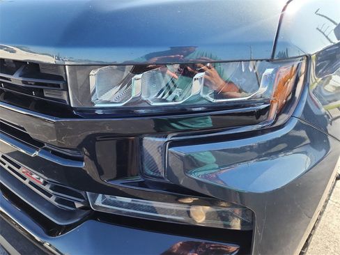 Used 2020 Chevrolet Silverado 1500 LT Trail Boss image 8