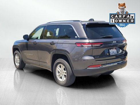 Used 2023 Jeep Grand Cherokee Laredo w/ Luxury Tech Group I AWD/4WD image 6
