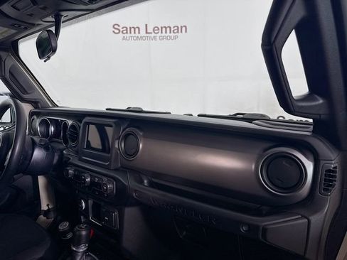 Used 2022 Jeep Wrangler Unlimited Sport image 27