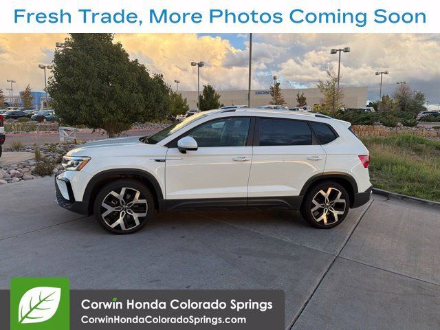 Used 2022 Volkswagen Taos SEL AWD/4WD image 4