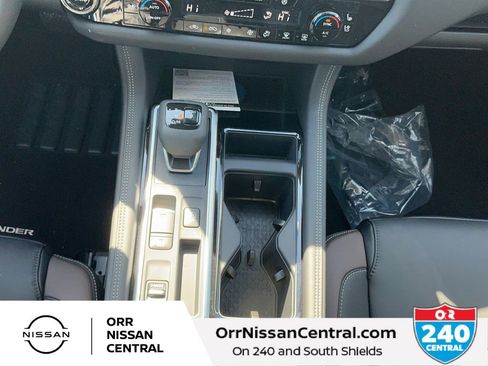 New 2026 Nissan Pathfinder Platinum image 24