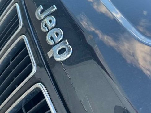 Used 2015 Jeep Grand Cherokee Limited AWD/4WD image 21
