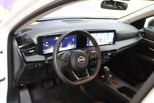 Used 2026 Nissan Kicks SR FWD image 14