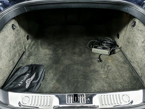 Used 2015 Bentley Flying Spur V8 image 16