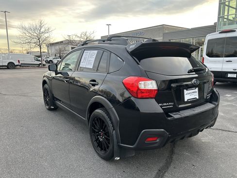 Used 2016 Subaru Crosstrek 2.0i Limited w/ 17" Wheel Sport Package image 3