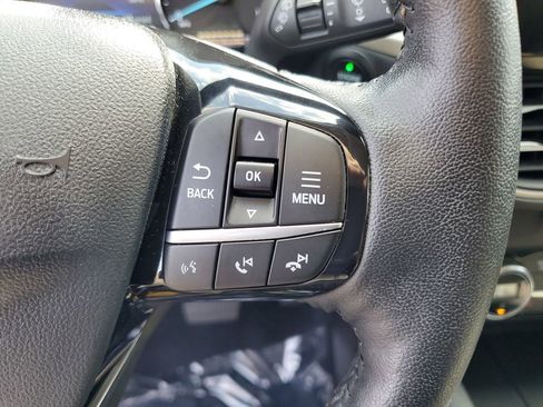 Used 2021 Ford Escape SE w/ Convenience Package FWD image 12