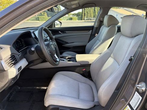 Used 2018 Honda Accord LX image 25