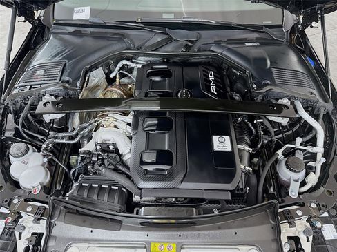 Used 2025 Mercedes-Benz C 43 AMG 4MATIC Sedan image 29