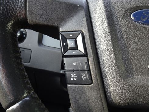 Used 2013 Ford F150 XLT w/ XLT Chrome Pkg image 18