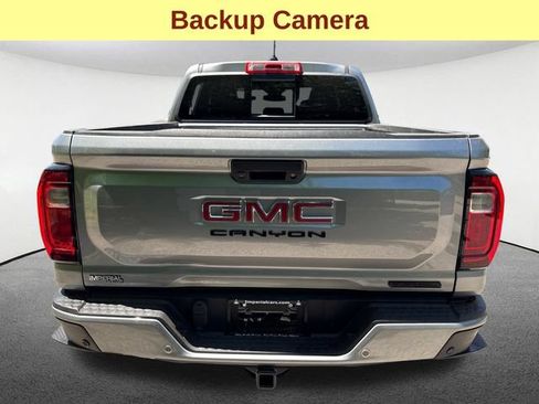 Used 2024 GMC Canyon Elevation w/ Elevation Premium Package AWD/4WD image 11