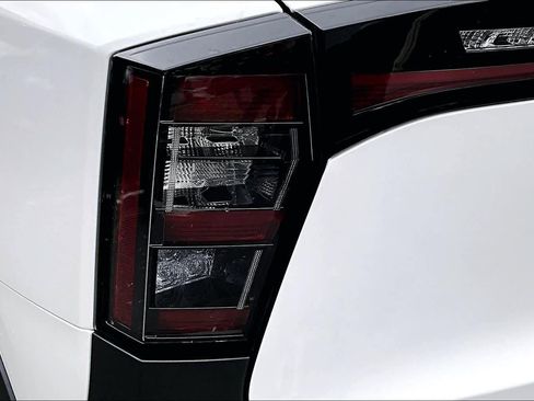 New 2026 Nissan Kicks SV image 14