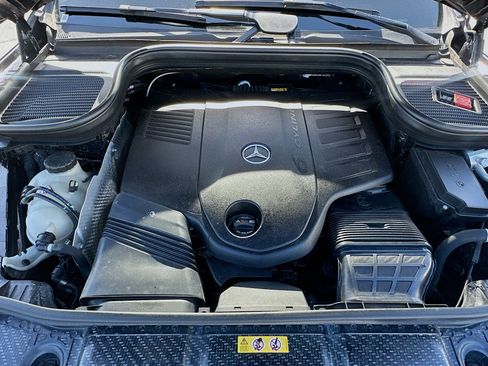 Used 2024 Mercedes-Benz GLS 450 4MATIC image 38