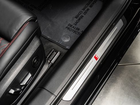 Used 2025 Audi S6 Premium Plus w/ Premium Plus Package image 34