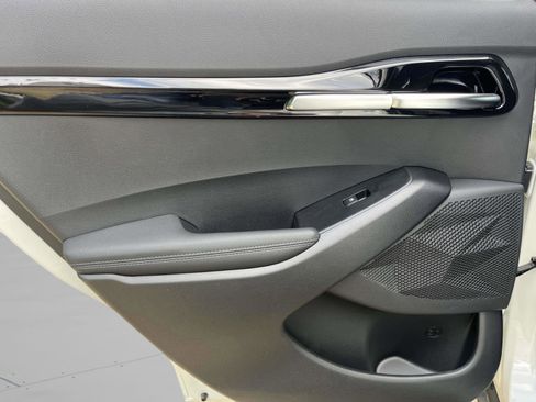New 2026 Kia Seltos S FWD image 16