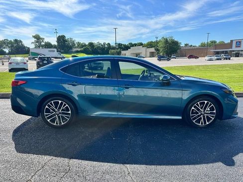 Used 2026 Toyota Camry XLE w/ Premium Plus Package FWD image 3