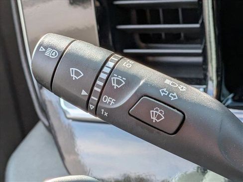 Used 2023 Chevrolet Silverado 1500 LTZ w/ LTZ Premium Package image 9