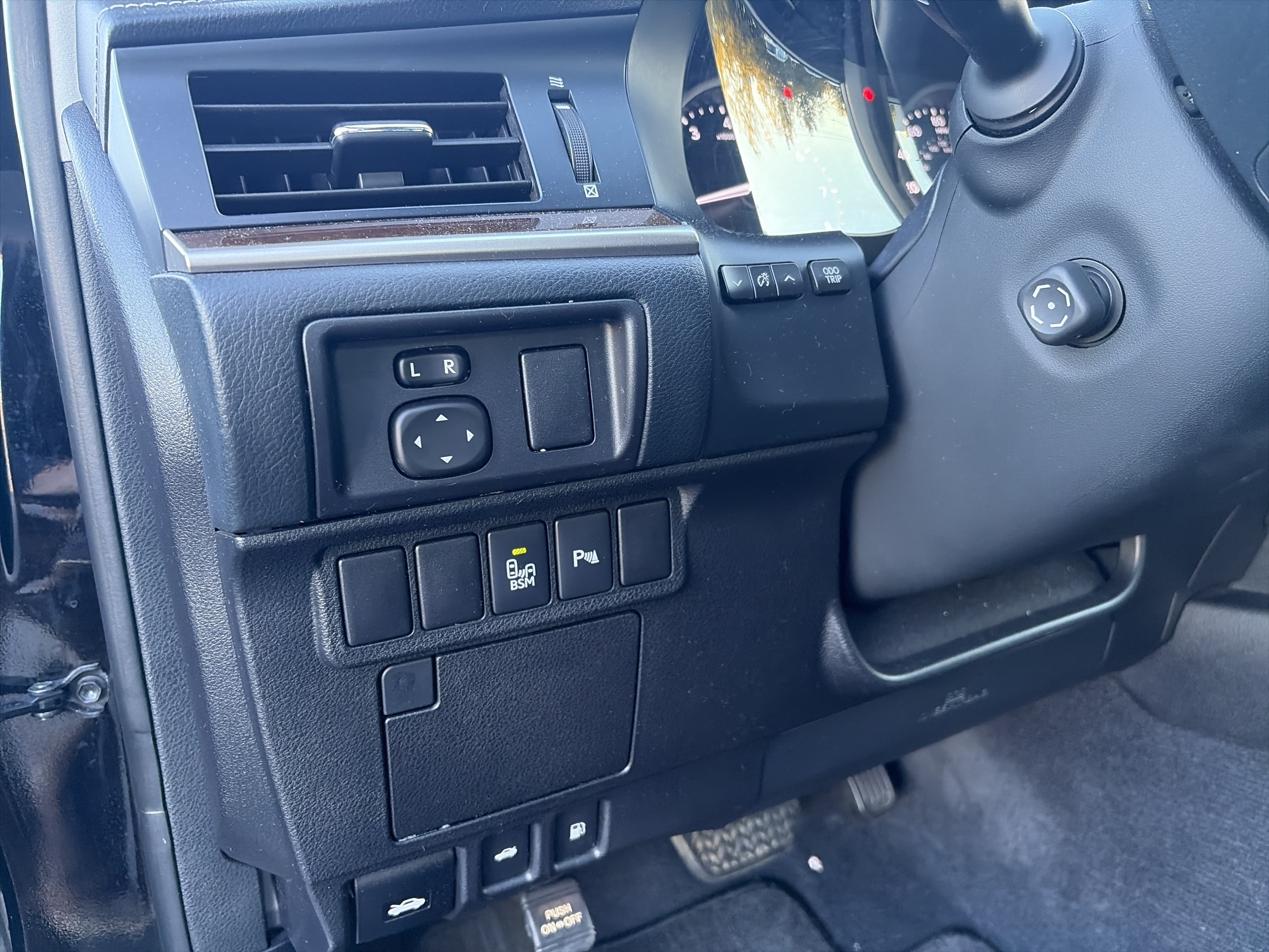 Used 2014 Lexus ES 350 w/ Luxury Package FWD image 17